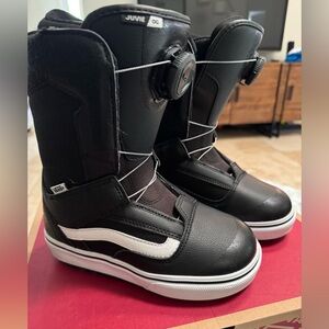 Vans snowboarding boots
